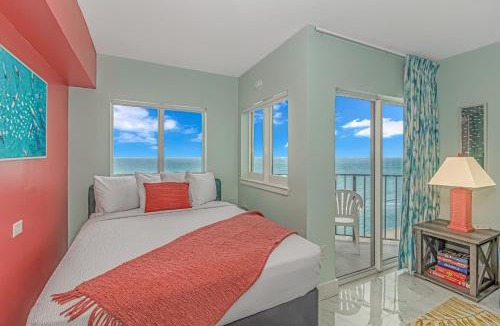 Myrtle Beach House | Luxurious Oceanfront Queen Suite - Fully Renovated! Palace Resort 1203