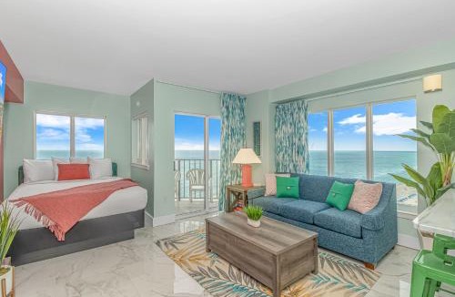 Myrtle Beach House | Luxurious Oceanfront Queen Suite - Fully Renovated! Palace Resort 1203