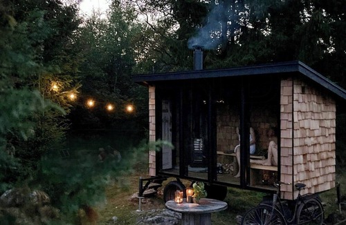Vessigebro House | Luxurious off-grid cabin in Halland