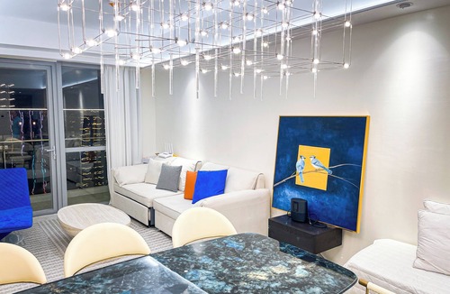 Tambo Apartment | Luxurious 2-bedroom Penthouse across City of Dreams near Airport
