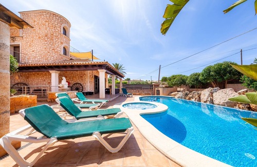 Cala Santany Villa | Luxurious property near the beach – Villa Del Salto Uceda