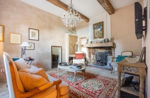 Rustrel Villa | Luxurious Provencal Village House, Walk to Village Pool
