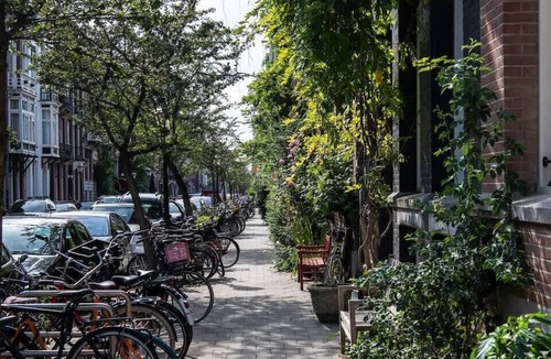Oud-Zuid Condo | Luxurious Residence in Vondelpark/Museum District