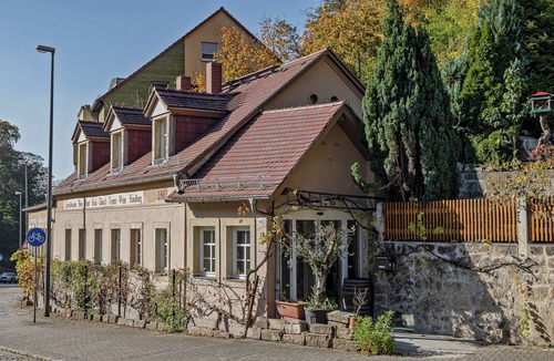 Buhlau/Weier Hirsch Villa | Luxurious sandstone villa - 320 sqm - 7 rooms