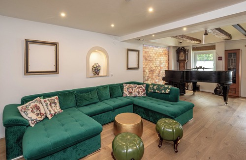 Buhlau/Weier Hirsch Villa | Luxurious sandstone villa - 320 sqm - 7 rooms