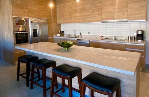 Paraiso Escondido Condo | Luxurious, spacious, condo at Miro Los Cabos. Near downtown and the marina!