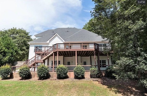 Fair Play House | Luxurious & Spacious Lake Hartwell Home near Clemson, Anderson, and Greenville.
