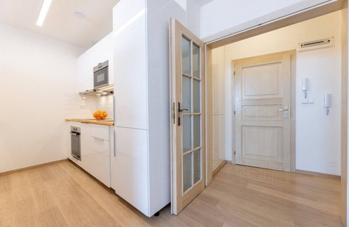 Prague 1 Apartment | Luxurious & Spacious Studio with A/C and Views by EasyBNB Premium