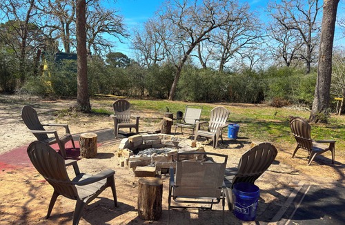 Smithville House | Luxurious Stargazer Dome Retreat in Stunning Nature w/Hot Tub and Sauna!
