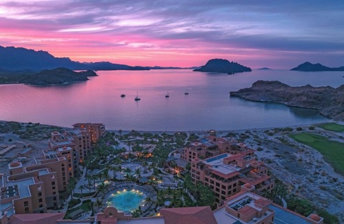 Loreto Apartment | Luxurious Stay at Loreto's Waterfront Paradise with Scenic Views