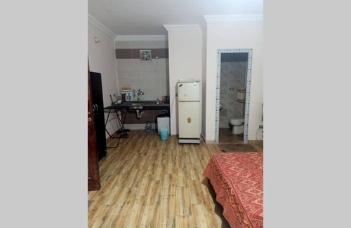 New Cairo Apartment | Luxurious studio with an area of ​​30 meters on the roof of the villa on the third floor with the privacy of the roof for the tenant with a charming view of the gardens in the best place in the Fifth Settlement, steps away from the best malls, cafes