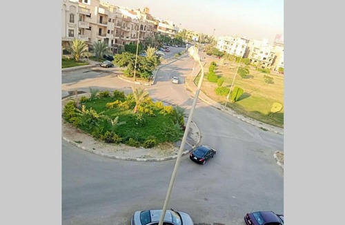 New Cairo Apartment | Luxurious studio with an area of ​​30 meters on the roof of the villa on the third floor with the privacy of the roof for the tenant with a charming view of the gardens in the best place in the Fifth Settlement, steps away from the best malls, cafes