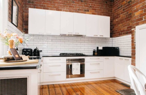 Bendigo House | Luxurious terrace home in heart of Bendigo