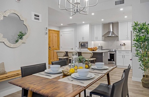 Canmore Condo | Luxurious Vacation Apartment /Mountain Scenery