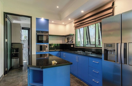 Kalisada Villa | Luxurious villa estate 15P with 4 guesthouses and 3 private swimming pools!