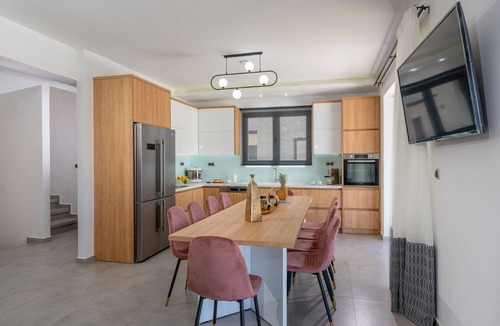 Roumeli Villa | Luxurious Villa Micha - With 150m² Pool