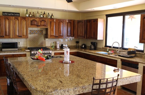 Isla Navidad Villa | Luxurious Villa on Pacific Coast of Mexico Near Manzanillo and Barra de Navidad