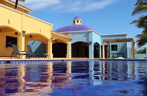 Isla Navidad Villa | Luxurious Villa on Pacific Coast of Mexico Near Manzanillo and Barra de Navidad