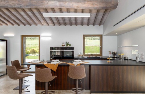 Volterra Villa | Luxurious Villa with heated infinity pool