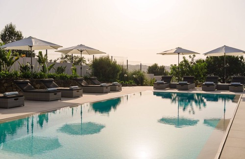 Triana House | Luxurious Wine Country Villa - Near Lisbon