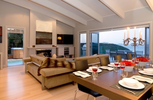 Russell Villa | Luxuriously appointed 5 star holiday home