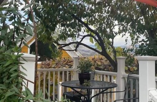 Ashland Apartment | Luxuriously comfortable & peaceful getaway downtown Ashland, with views.