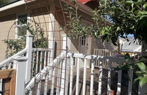 Ashland Apartment | Luxuriously comfortable & peaceful getaway downtown Ashland, with views.