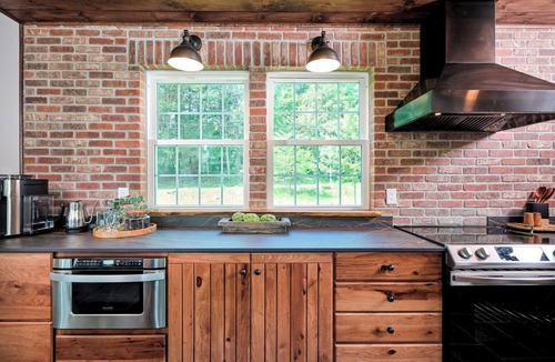 Cresco House | Luxuriously Restored Farm Cabin