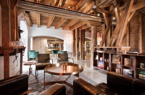 Abarca de Campos Apartment | Luxury Árbol de la Vida Room in Palencia with Wi-Fi