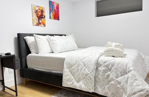 Moncton Apartment | Luxury 1 BedRoom Suite Near YMCA and Mountain Rd