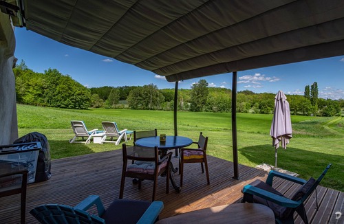 Serres-et-Montguyard Cottage | Luxury 1 bd gite. Rural & Peaceful. Eymet just 5 mins away. Fast Starlink WIFI.
