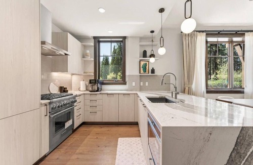 Stateline Condo | Luxury 1256 sqft. 2 bed, 2.5 bath Condominium