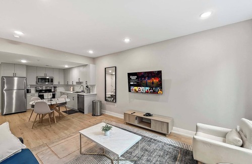 Northern Liberties Apartment | Luxury 1BD | 2 Beds | Northern Liberties