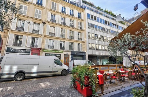Chaillot Apartment | Luxury 1BR apartment - Champs Elysees