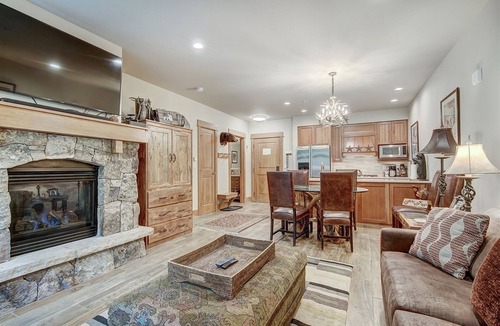 River Run Condo | Luxury 1BR Lone Eagle ski-in, ski-out condo w/ - hot tub & heated pool!