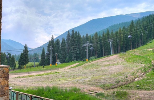 River Run Condo | Luxury 1BR Lone Eagle ski-in, ski-out condo w/ - hot tub & heated pool!