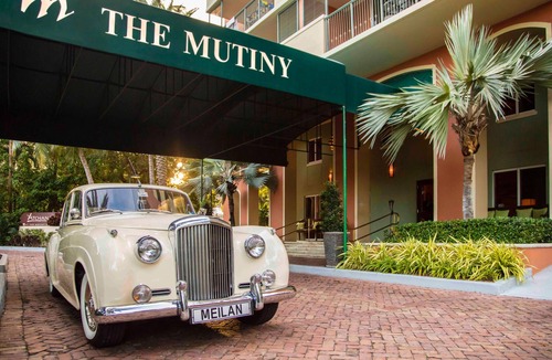 Coconut Grove Condo | Luxury 2/2 Condo with balcony in Coconut Grove
