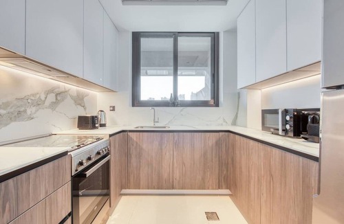 Barsha Heights Apartment | Luxury 2 Bed With Private Terrace, pool & yoga