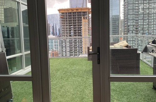 Connaught Condo | Luxury 2 bedroom 2 bath penthouse in downtown Calgary with underground parking