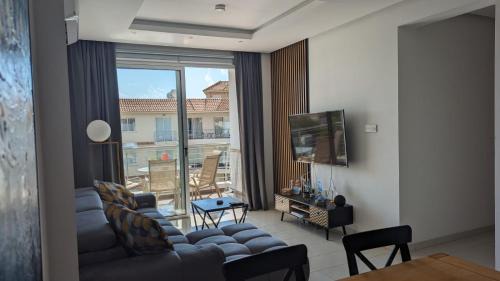 Pernera Apartment | Luxury 2-Bedroom Apt. with Seaview