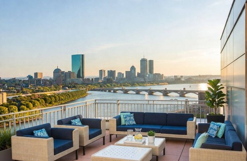 East Cambridge Apartment | Luxury 2b2b boston apt with Charles river view
