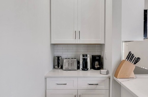 Wilmington Historic District Condo | Luxury 2bd/2ba in Heart of Historic Downtown
