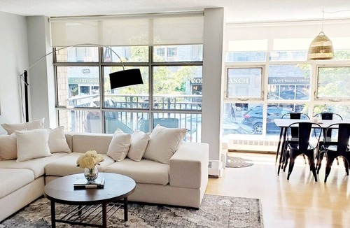 Downtown Halifax House | Luxury 2BD 2BTH Waterfront Condo in ❤ of Halifax!