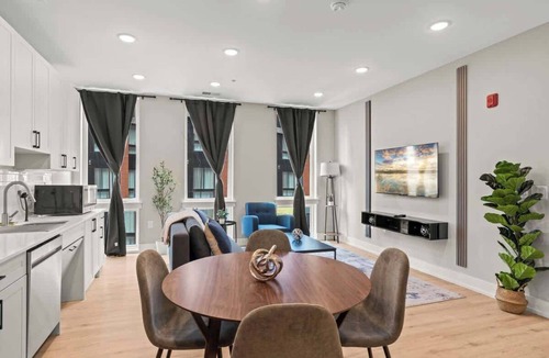 Northern Liberties Apartment | Luxury 2BD | 4 Beds | Northern Liberties