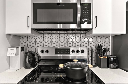 Downtown Minneapolis Condo | Luxury 2Bd Condo DT Minneapolis, Minutes From Convention Center & US Bank Arena