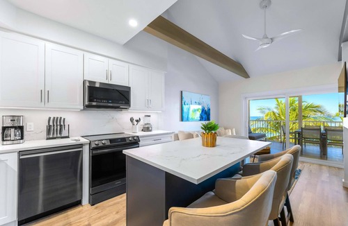 Savannah Condo | Luxury 2Bdr Beachfront Condo on Spotts Beach