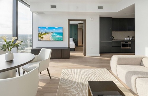 Town Square Condo | Luxury 2BR 2BA E11EVEN Hotel Residences