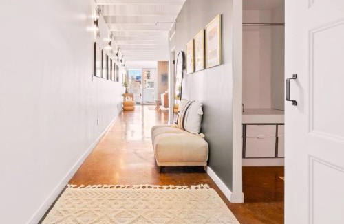 Downtown Edmonton Apartment | Luxury 2BR 2BA Loft Ice District W Heated Parking