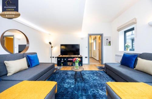 West Kensington Apartment | Luxury 2BR 2Bath Flat Walk to Tube West Ken
