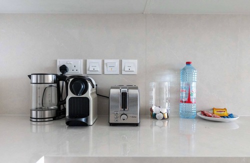 Al Safa Apartment | Luxury 2BR and Study Water View in Al Wasl